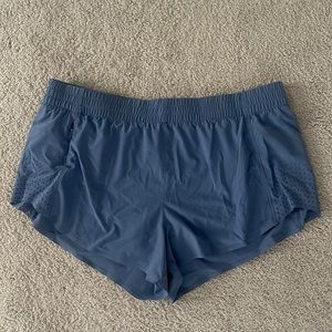 Athleta hustle 3” short